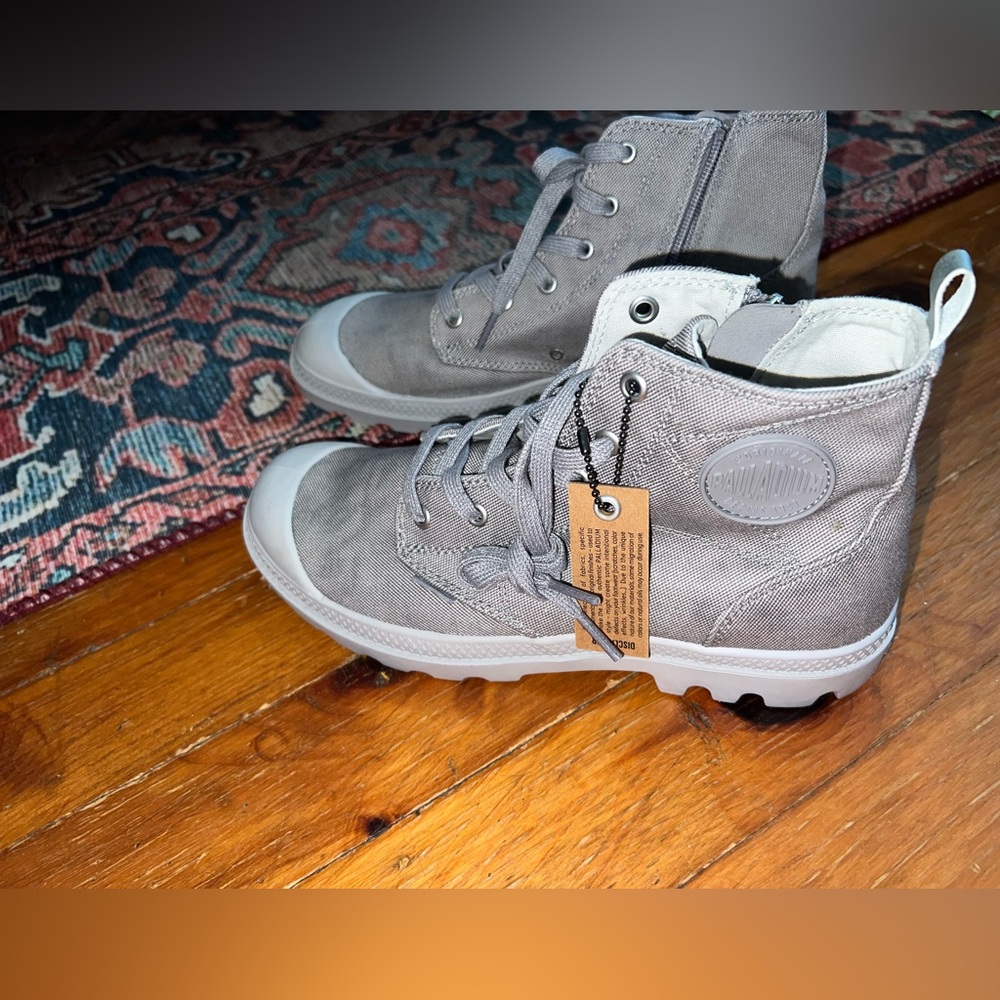 Palladium grey hiker boots with silver hardware